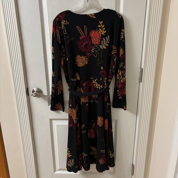 Appleseed's Black Print Dress, PL - Picture 3 of 4